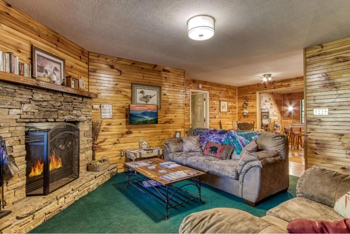 Sunset Ridge Cabin Пиджен-Фордж Экстерьер фото