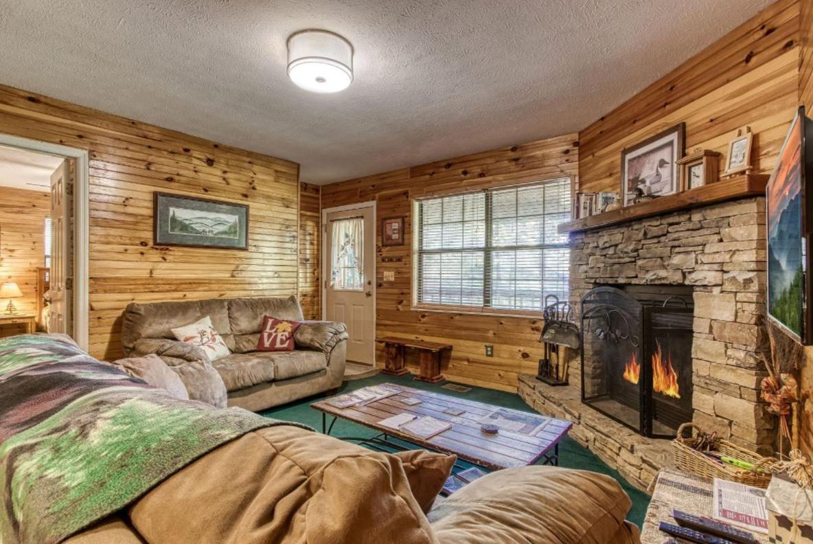 Sunset Ridge Cabin Пиджен-Фордж Экстерьер фото