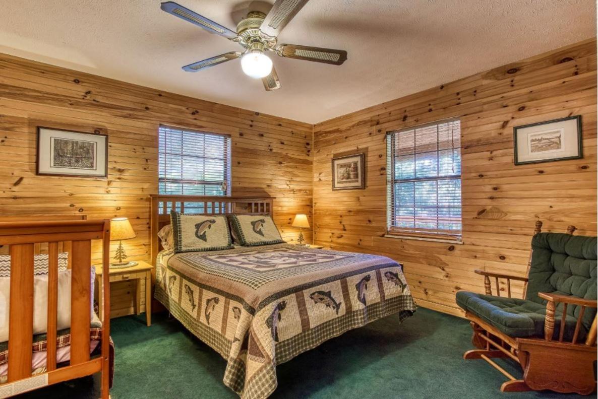 Sunset Ridge Cabin Пиджен-Фордж Экстерьер фото